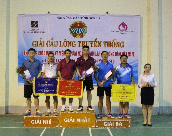 Giải cầu lông truyền thống lần thứ 13 chào mừng kỷ niệm 88 năm ngày thành lập Hội Nông dân Việt Nam (14.10.1930 - 14.10.2018)